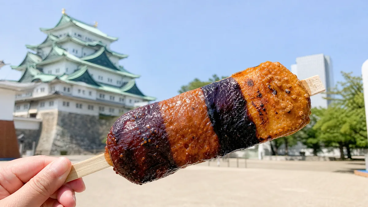 ジブリパークの五平餅は「もののけの里」タタラ場の炭火焼き体験｜ただの屋台飯じゃない理由の解説画像