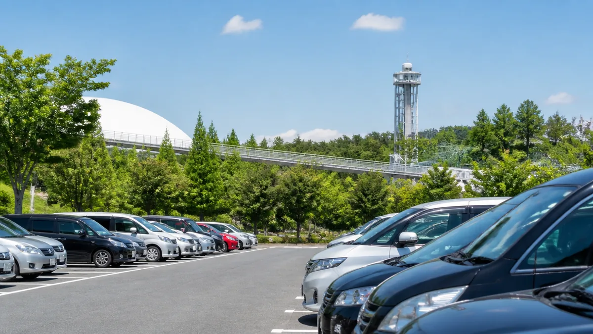 モリコロパークの駐車場はどこがいい？全5か所の料金比較と混雑回避の裏ワザのアイキャッチ画像