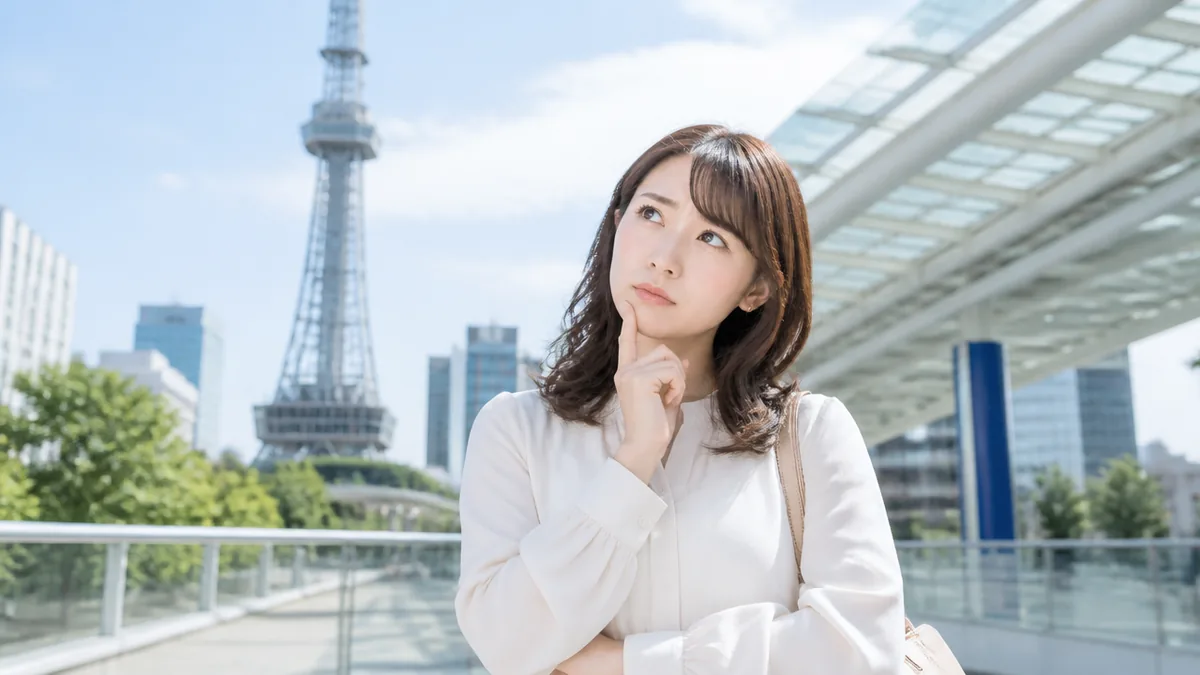 「机をつって」に戸惑う人続出|生活シーンで飛び交う言葉の解説画像
