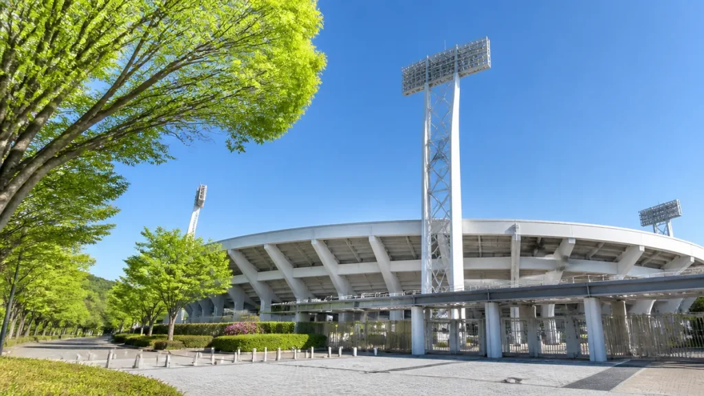 パロマ瑞穂スタジアムのアクセスは東と西の使い分けが正解｜地下鉄3分ルートと駐車場P1〜P5完全ガイドのアイキャッチ画像
