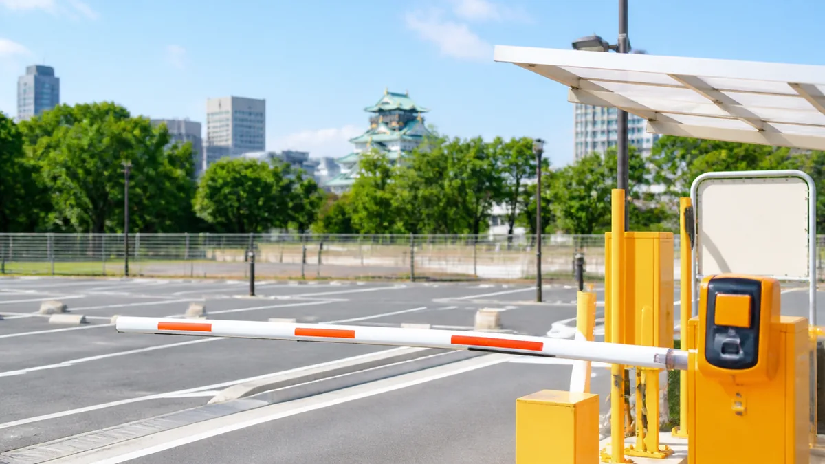 稲葉地公園の駐車場は誰でも停められる?まず知っておきたい利用条件の解説画像