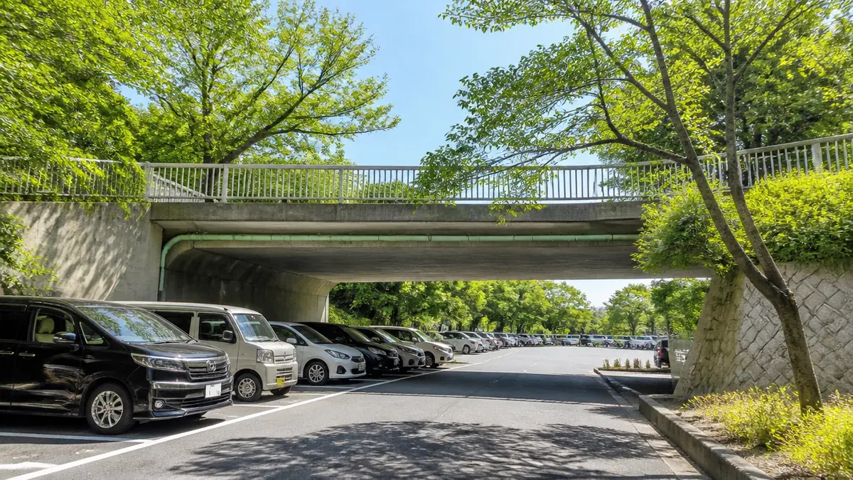 東山公園 緑橋下駐車場はどこ？上池門の南に東西106台の解説画像